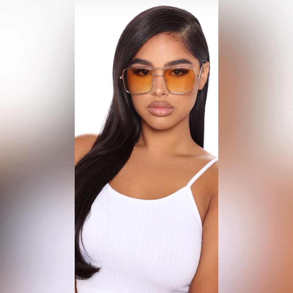Fashion Nova Catch A Sunset Sunglasses - Gold (NWT)